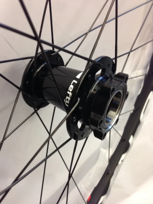 günstig kaufen online Notubes ZTR Valor Pro Lefty/12x142mm 29er Carbon Laufradsatz 3